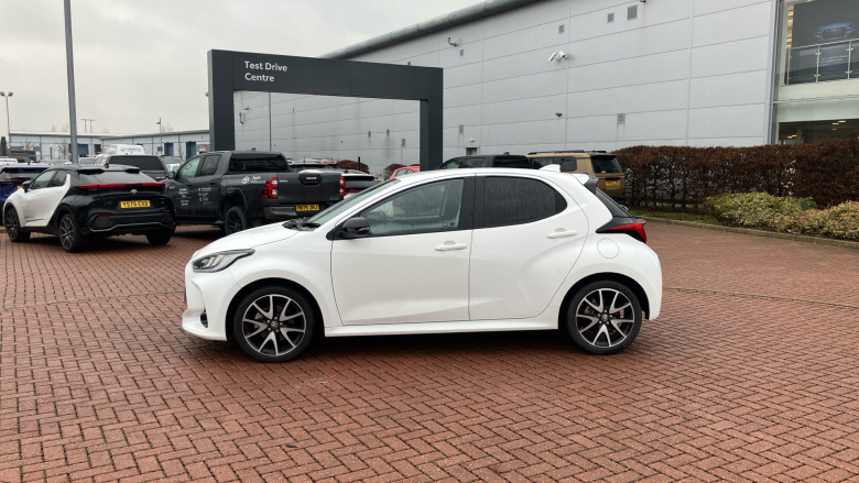 Toyota Yaris 1.5 Hybrid Dynamic 5dr CVT Hybrid Hatchback